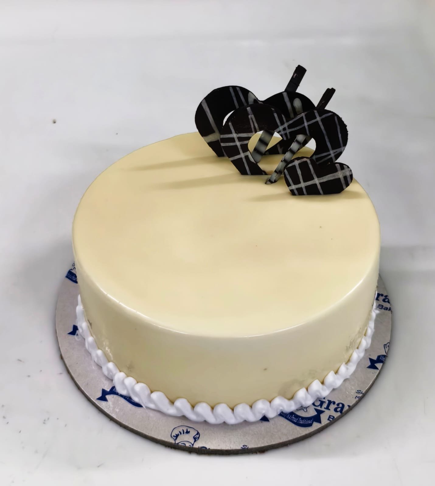 White Chocolate Glazed Cake